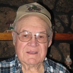 You are currently viewing Lowell Hensley